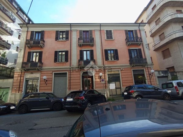 locale commerciale in affitto a Cosenza