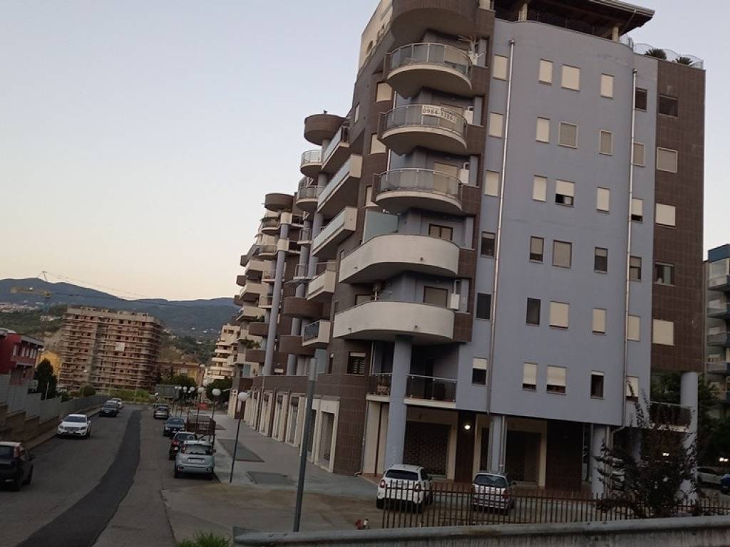 ufficio in affitto a Cosenza in zona Panebianco