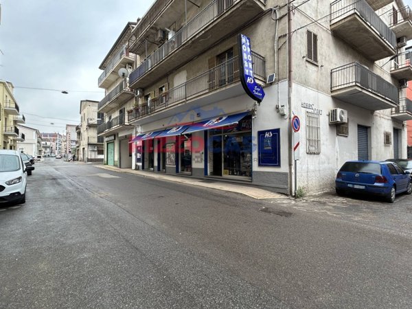 locale commerciale in affitto a Crosia in zona Mirto