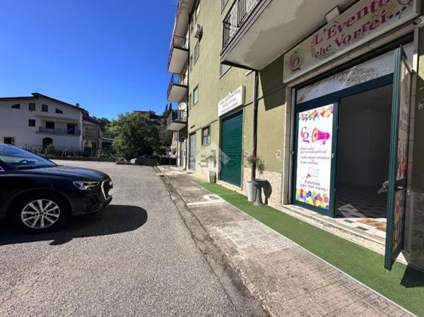 negozio in affitto a Dipignano