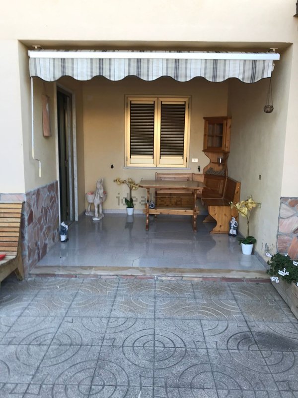 appartamento in affitto a Fiumefreddo Bruzio