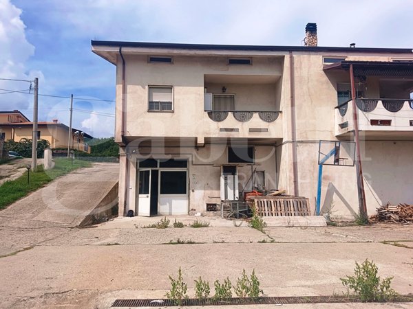appartamento in affitto a Marano Marchesato