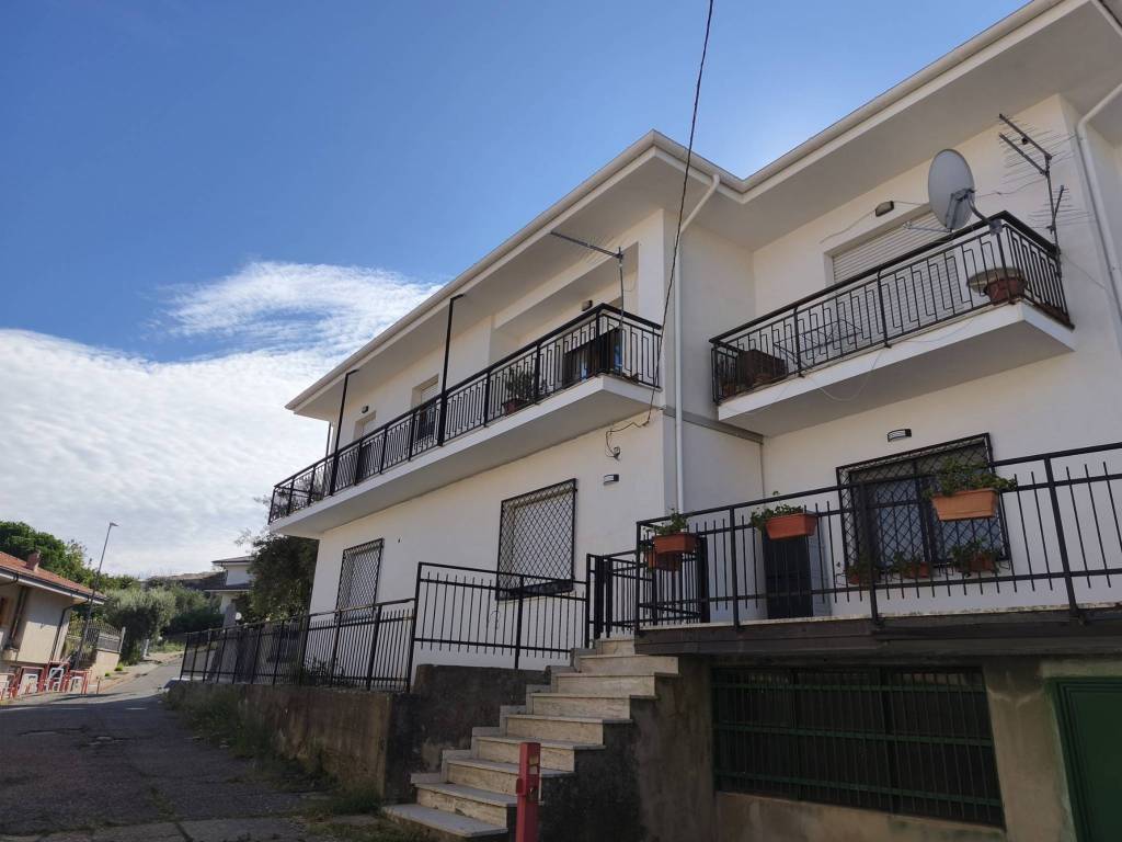 appartamento in affitto a Marano Marchesato