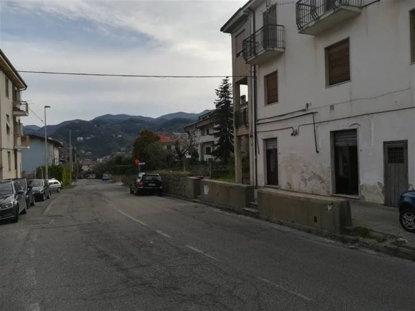 locale di sgombero in affitto a Mendicino in zona Candelisi