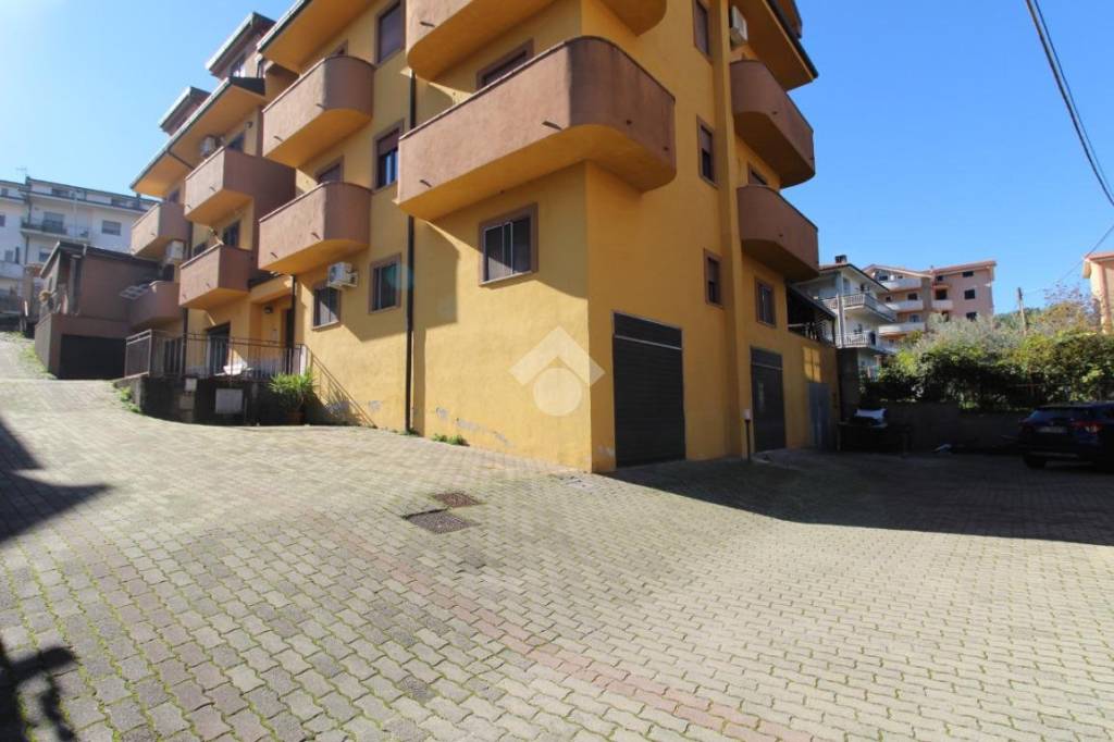 appartamento in affitto a Montalto Uffugo in zona Settimo