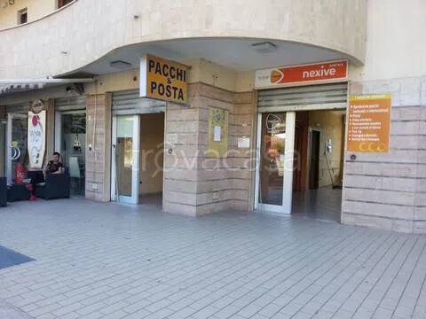negozio in affitto a Montalto Uffugo in zona Settimo