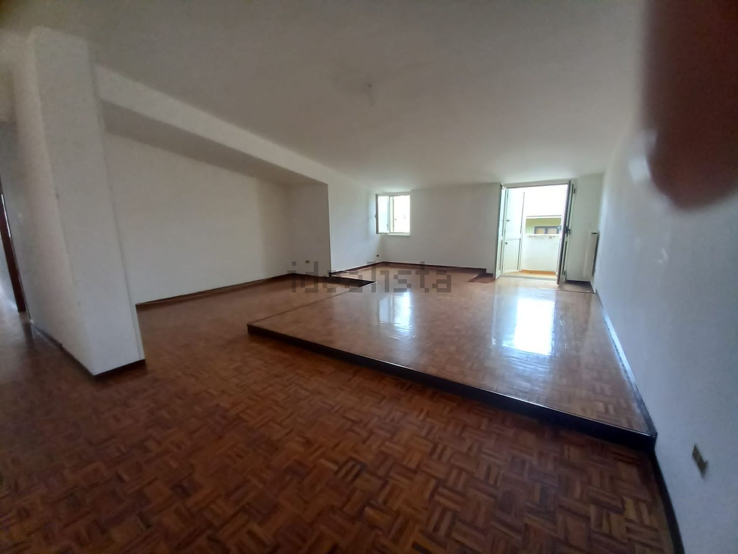 appartamento in affitto a Paola