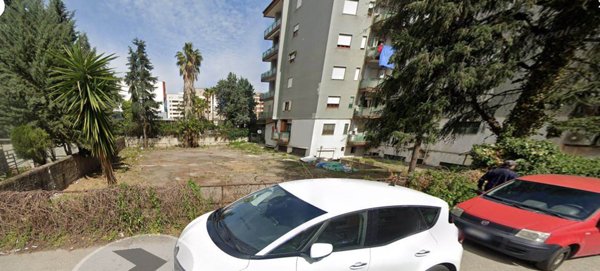 negozio in affitto a Rende in zona Quattromiglia