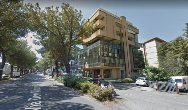 locale di sgombero in affitto a Rende