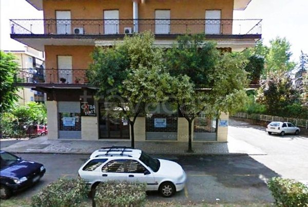 negozio in affitto a Rende
