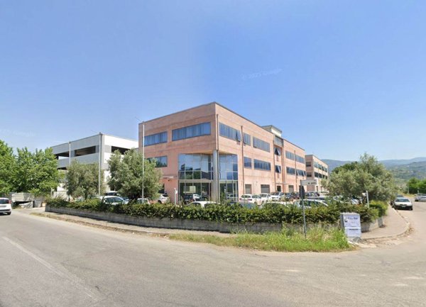 ufficio in affitto a Rende in zona Quattromiglia