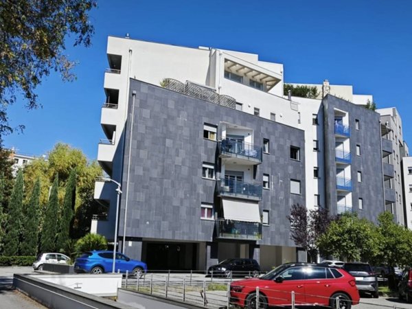 appartamento in affitto a Rende in zona Quattromiglia