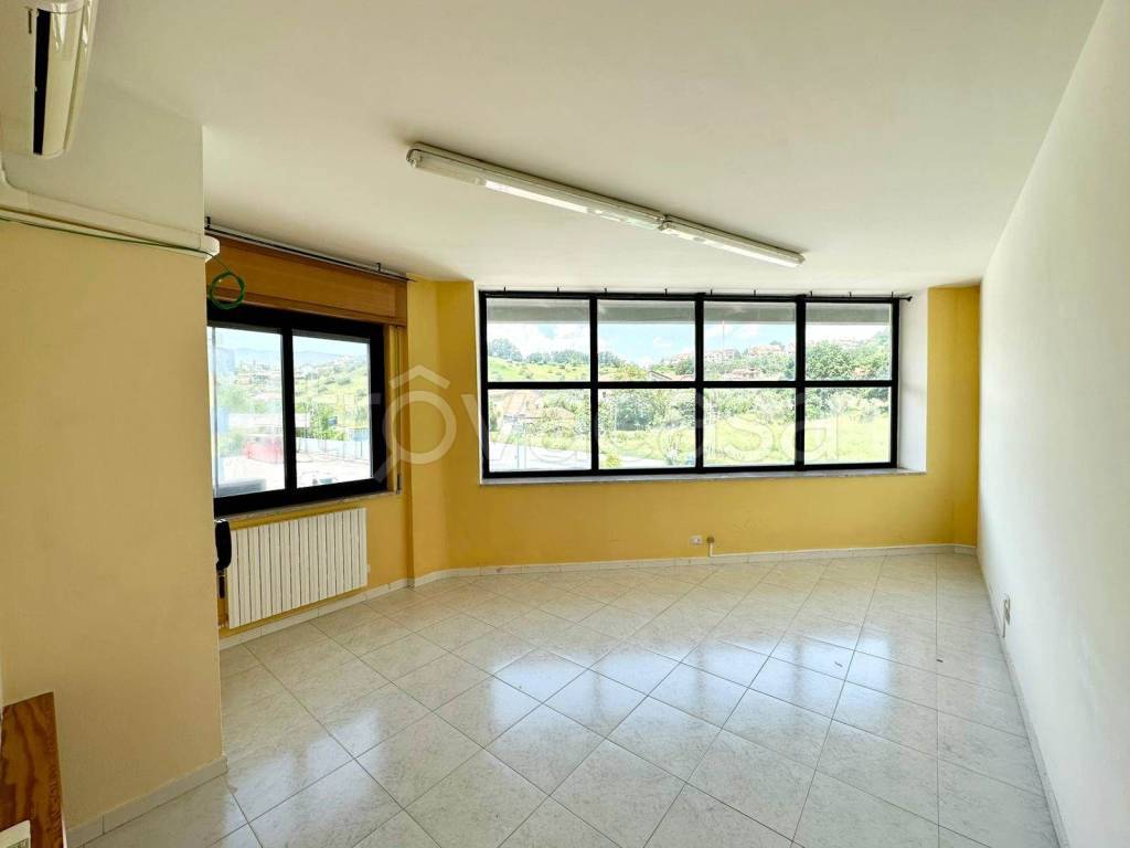 ufficio in affitto a Rende