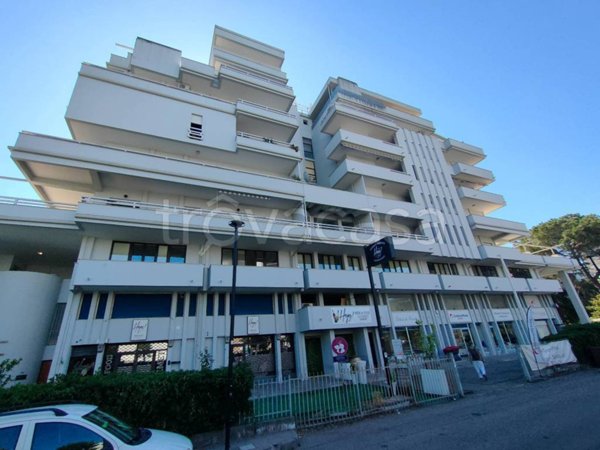 locale commerciale in affitto a Rende in zona Quattromiglia