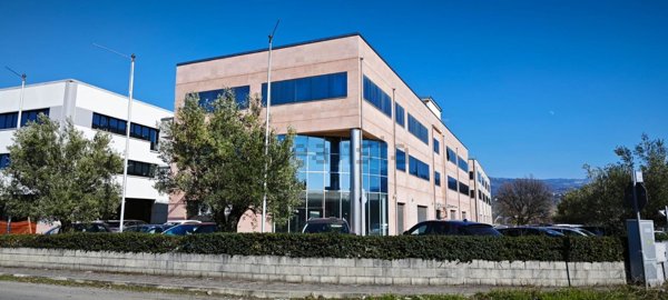 ufficio in affitto a Rende in zona Quattromiglia