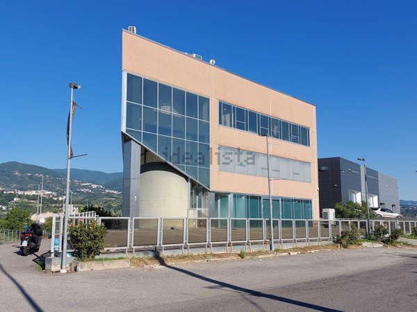 ufficio in affitto a Rende