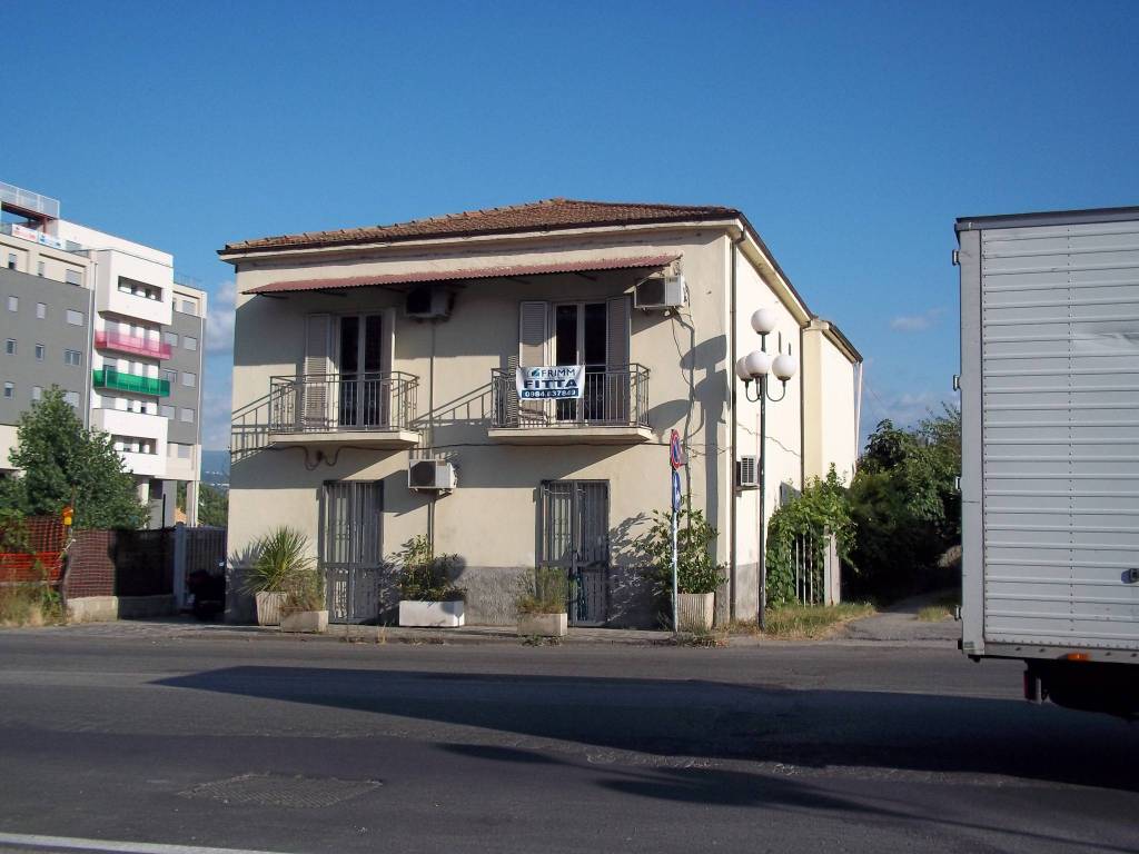 appartamento in affitto a Rende in zona Quattromiglia
