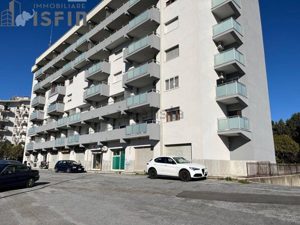 locale commerciale in affitto a Rende