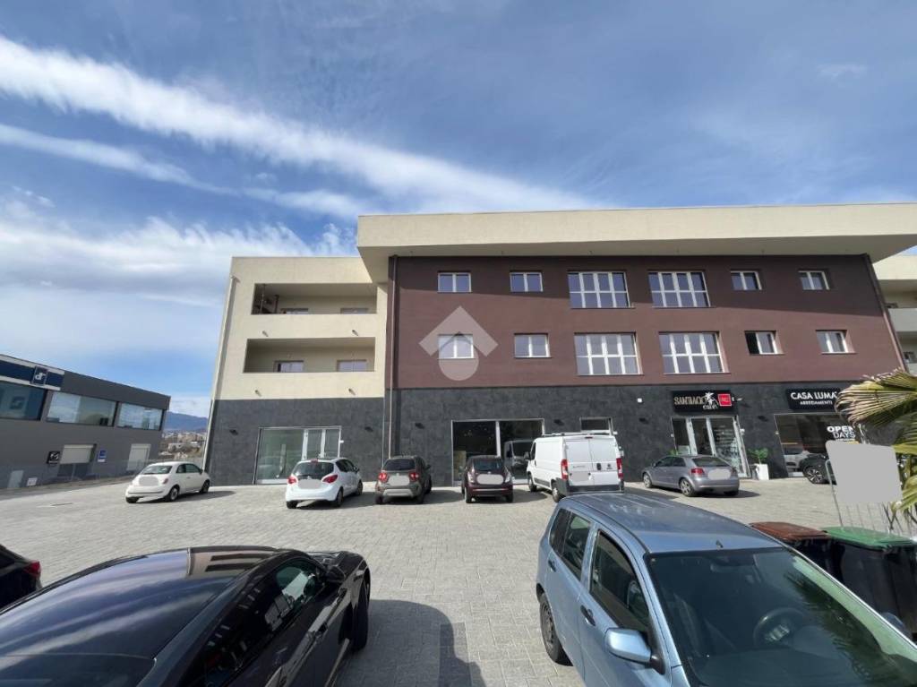 ufficio in affitto a Rende in zona Quattromiglia