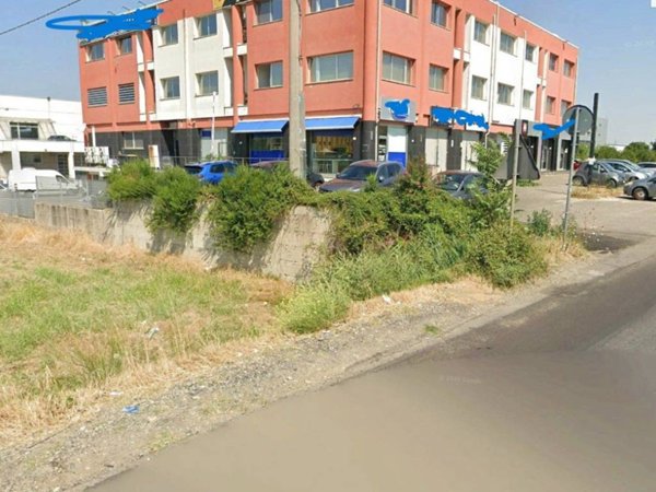 locale commerciale in affitto a Rende in zona Quattromiglia