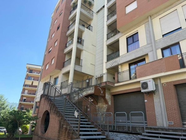 ufficio in affitto a Rende in zona Roges