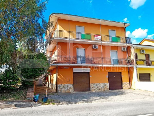 appartamento in affitto a Rende in zona Surdo