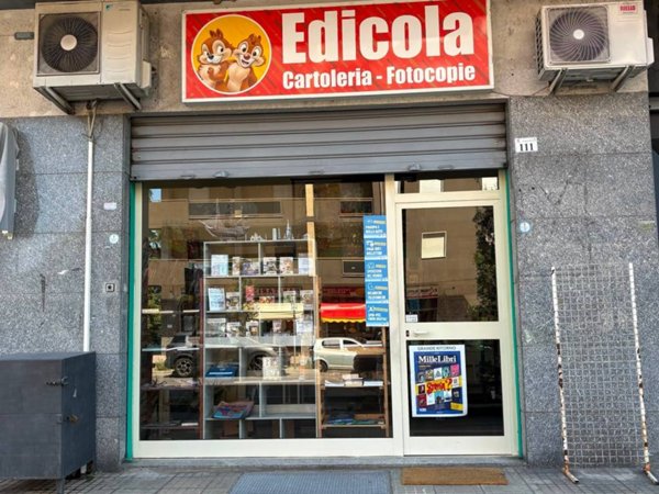 negozio in affitto a Rende in zona Quattromiglia
