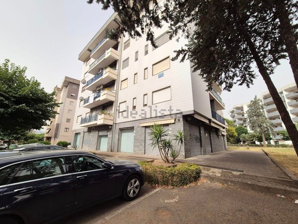 locale commerciale in affitto a Rende in zona Roges