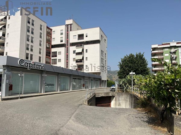 locale commerciale in affitto a Rende in zona Quattromiglia