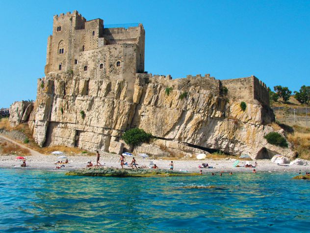 appartamento in affitto a Roseto Capo Spulico