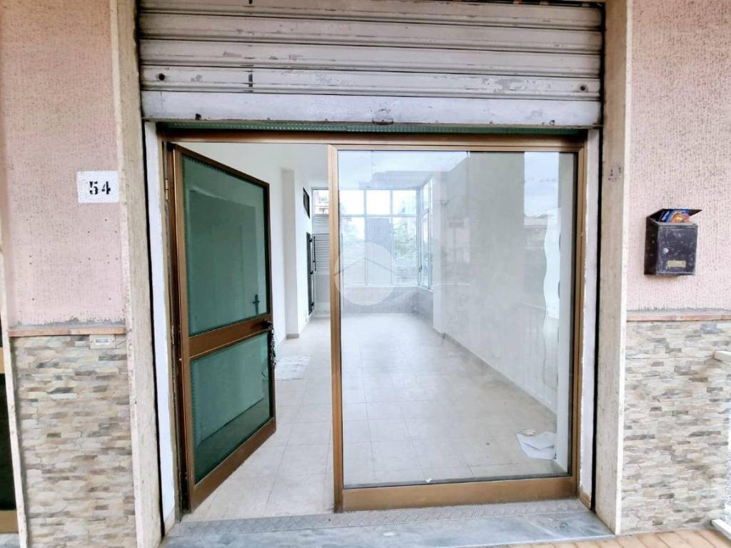 locale commerciale in affitto a Scalea