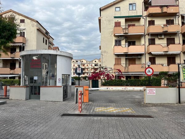 appartamento in affitto a Scalea