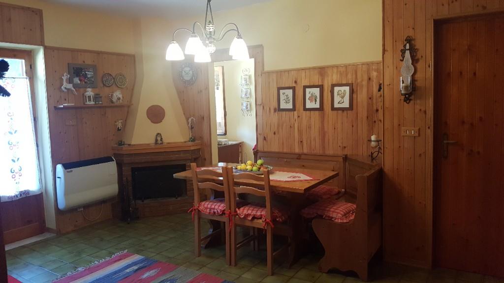 appartamento in affitto a Spezzano della Sila in zona Camigliatello Silano