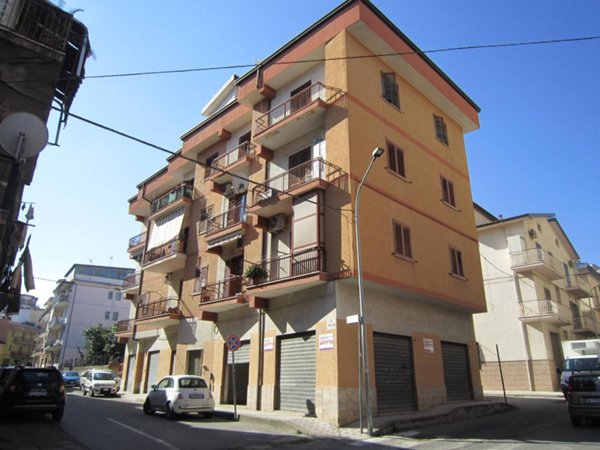 locale di sgombero in affitto a Corigliano-Rossano in zona Rossano