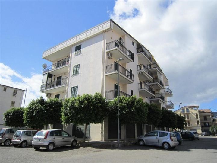appartamento in affitto a Corigliano-Rossano in zona Rossano