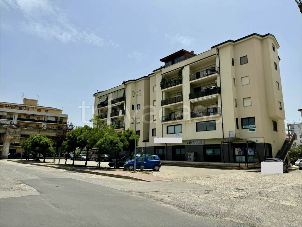 appartamento in affitto a Corigliano-Rossano