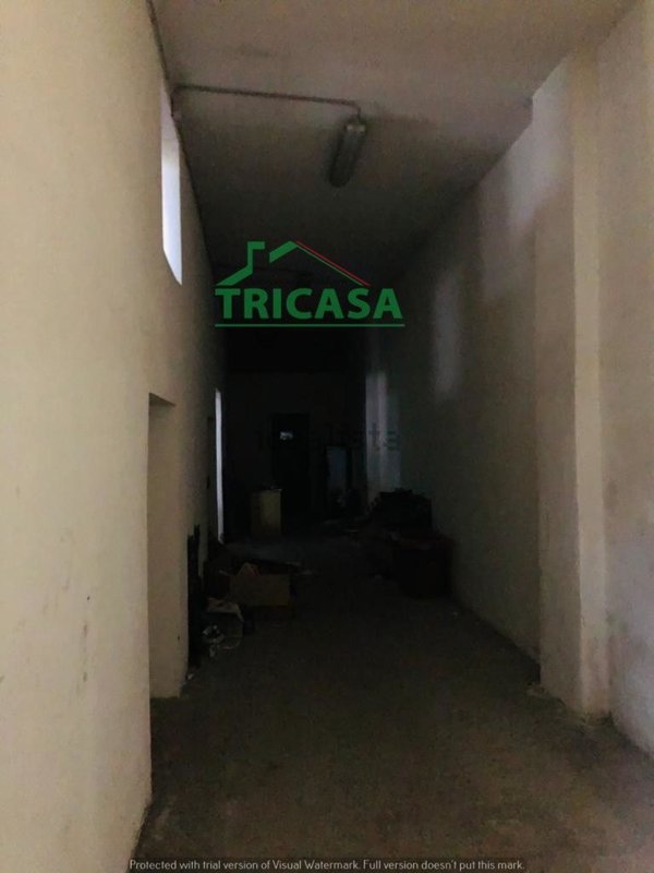 locale di sgombero in affitto a Corigliano-Rossano