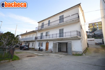 locale di sgombero in affitto a Corigliano-Rossano in zona Piragineti
