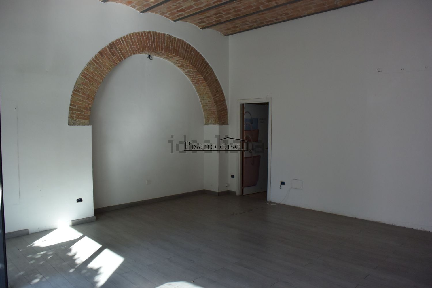 locale di sgombero in affitto a Corigliano-Rossano in zona Rossano