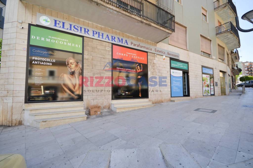 negozio in affitto a Corigliano-Rossano in zona Rossano