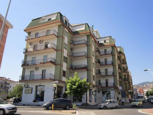 ufficio in affitto a Corigliano-Rossano in zona Rossano