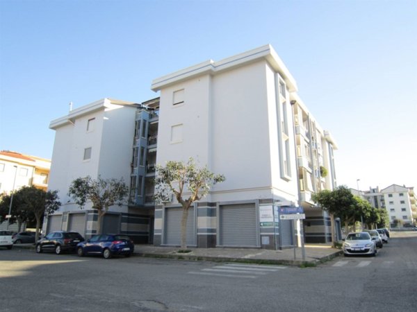 locale commerciale in affitto a Corigliano-Rossano in zona Rossano