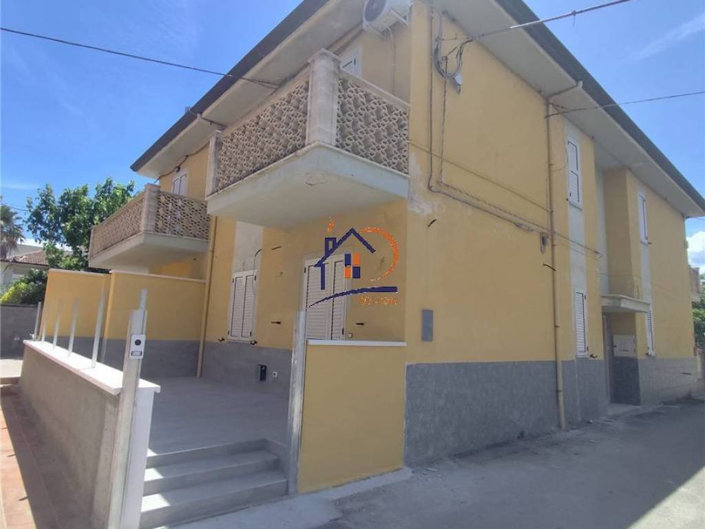 appartamento in affitto a Corigliano-Rossano in zona Rossano