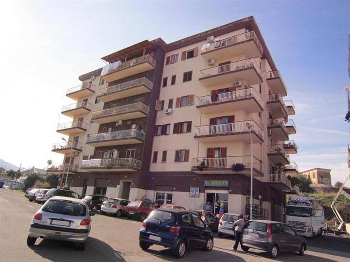 appartamento in affitto a Corigliano-Rossano in zona Rossano Stazione