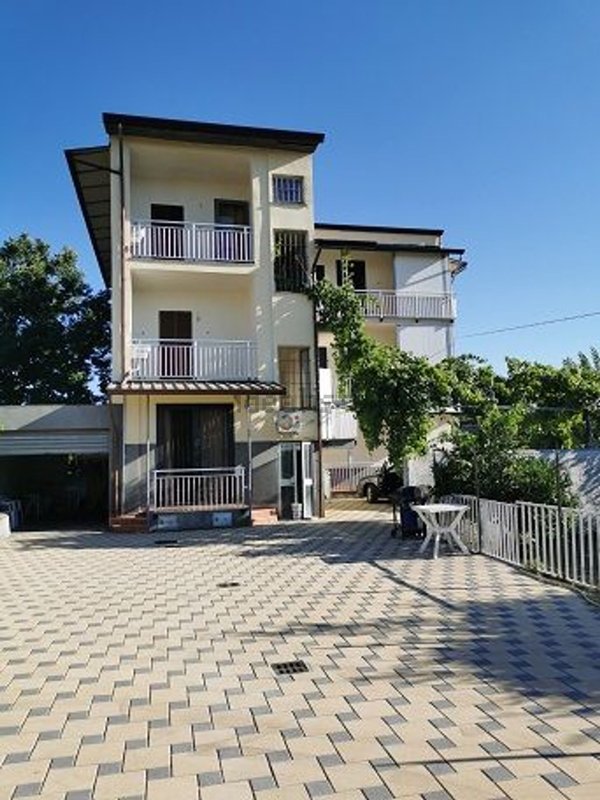 appartamento in affitto a Corigliano-Rossano in zona Rossano Stazione