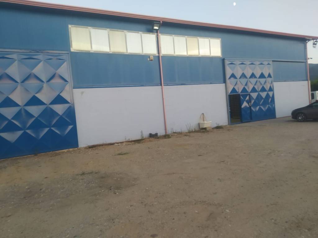 locale commerciale in affitto a Corigliano-Rossano in zona Rossano Stazione