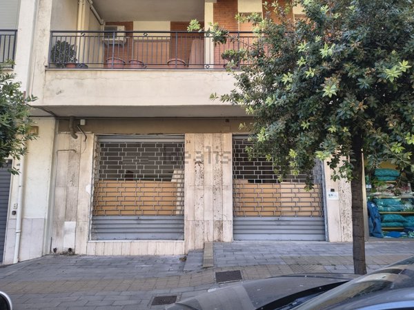locale commerciale in affitto a Corigliano-Rossano