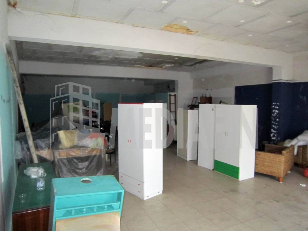 negozio in affitto a Corigliano-Rossano in zona Rossano Stazione