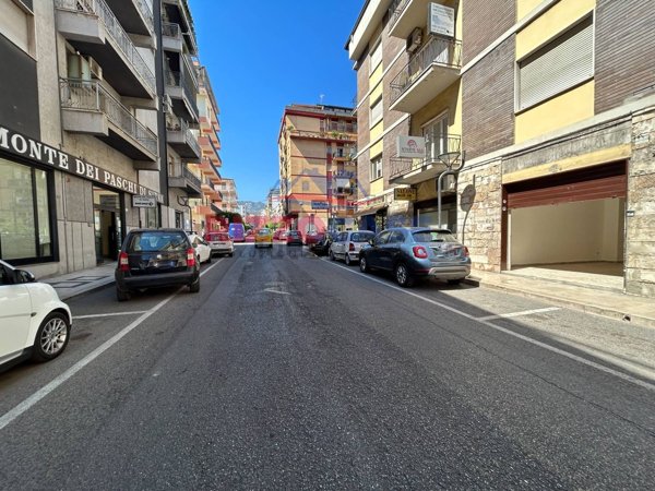 locale commerciale in affitto a Corigliano-Rossano in zona Rossano