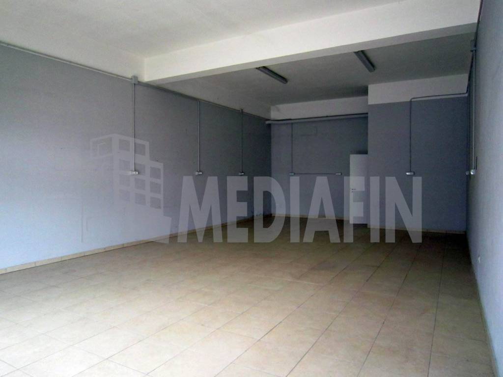 negozio in affitto a Corigliano-Rossano in zona Rossano Stazione